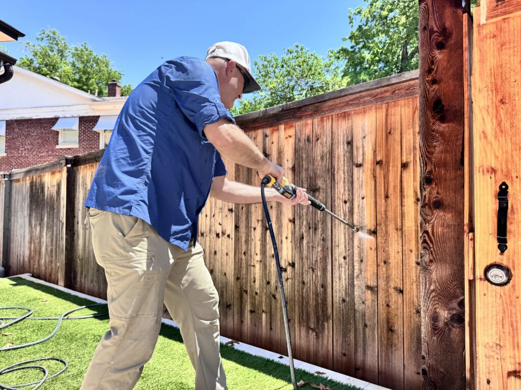 Fence staining both protects your fence from the elements as well as leave your fence looking amazing, adding curb appeal.